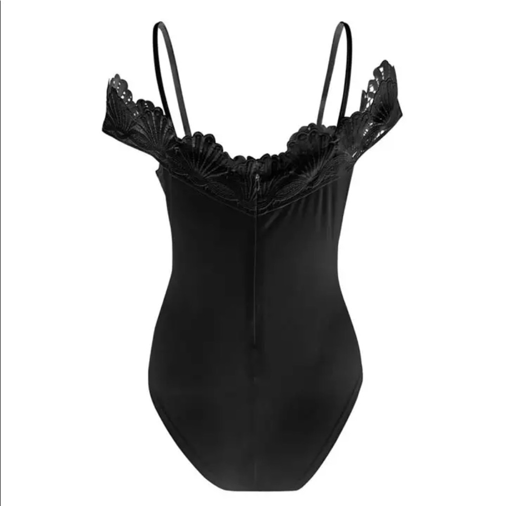 💥HP💥SexyCold Shoulder Straps Hollow Out Bodysuit - Picture 5 of 7